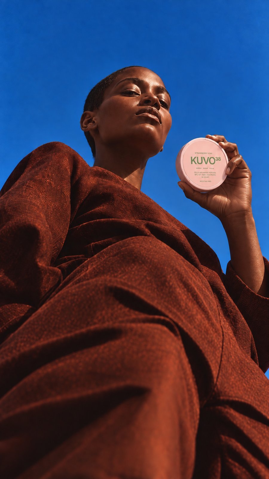 Kuvo38 pouch against a blue sky